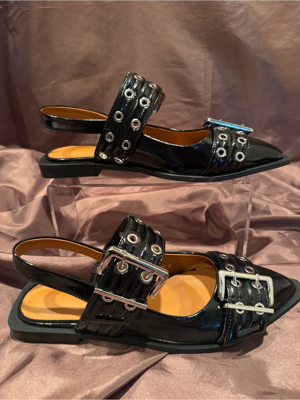 Black Patent Pointed-Toe Slingback Flats with Buckle Straps - Never worn - Picture 6 of 6